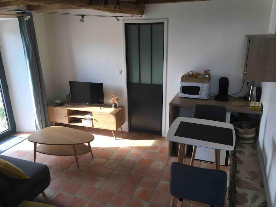 Logement Agreable A La Campagne Saint-Symphorien  Exteriér fotografie